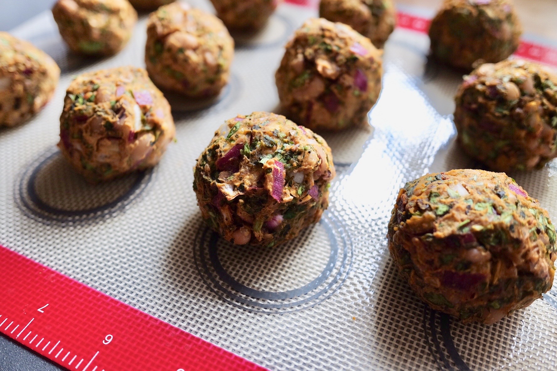 spicy baked blackeye bean balls