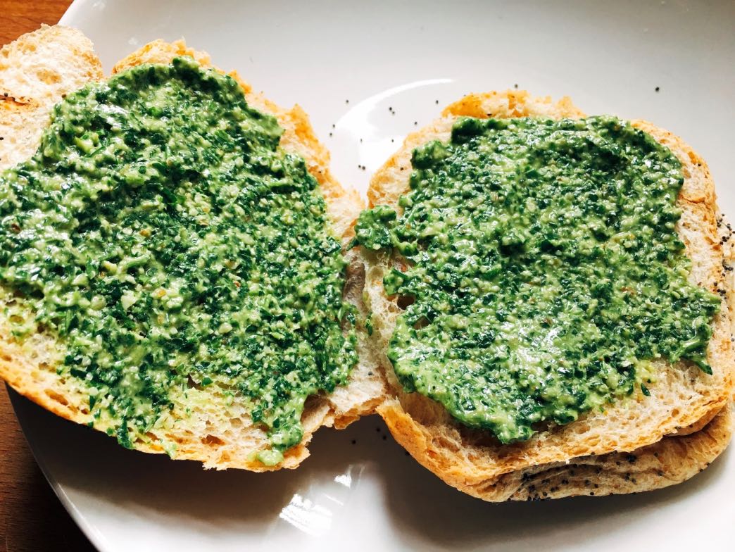 Pesto sandwich