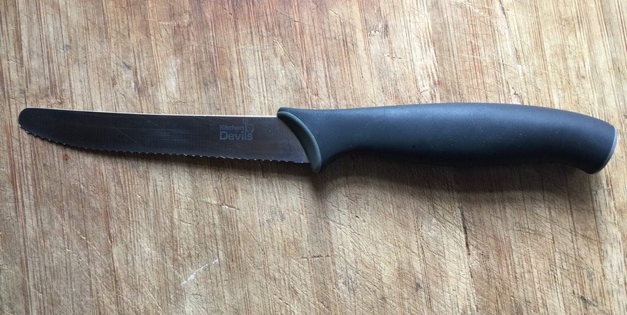 kitchen devil knife