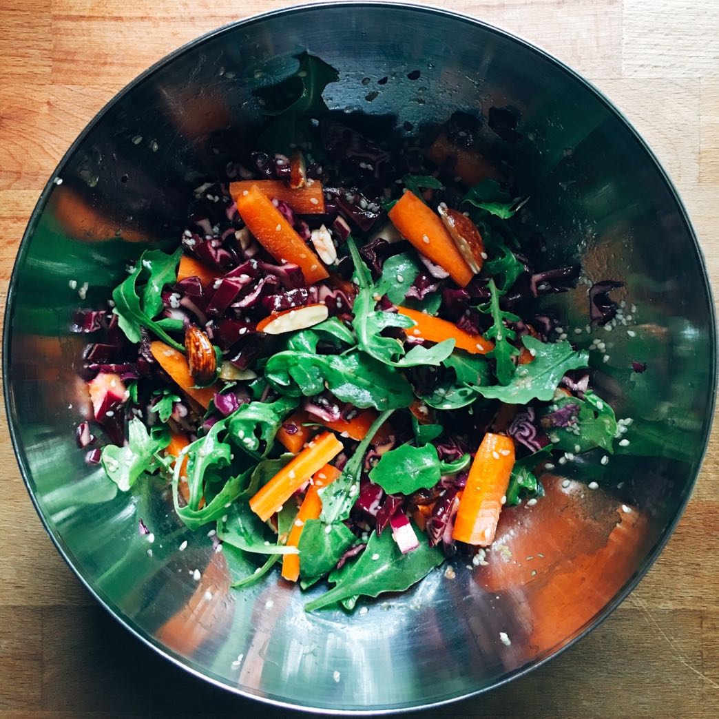 Red cabbage salad