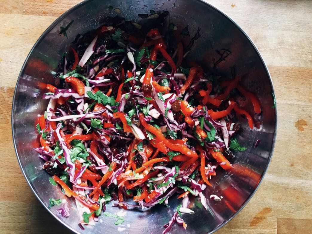 Red cabbage salad